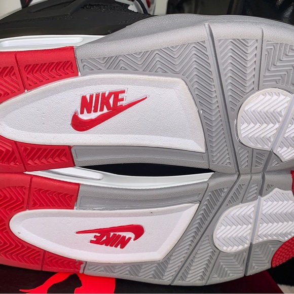 Jordan 4 bred 2019 - Picture 8 of 12